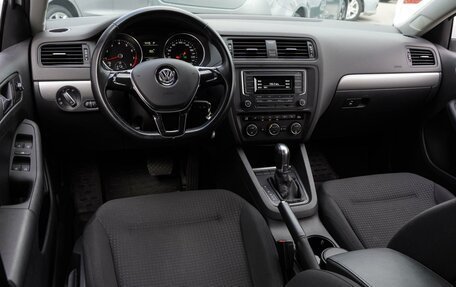 Volkswagen Jetta VI, 2016 год, 1 470 000 рублей, 6 фотография