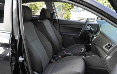 Hyundai Solaris II рестайлинг, 2021 год, 1 690 000 рублей, 8 фотография