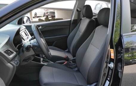 Hyundai Solaris II рестайлинг, 2021 год, 1 690 000 рублей, 10 фотография
