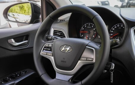 Hyundai Solaris II рестайлинг, 2021 год, 1 690 000 рублей, 18 фотография