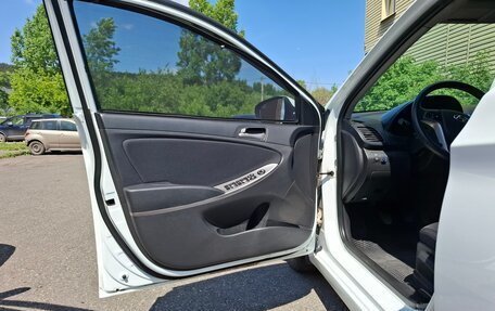 Hyundai Solaris II рестайлинг, 2014 год, 950 000 рублей, 14 фотография