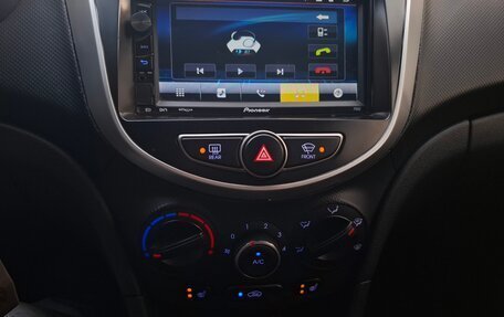 Hyundai Solaris II рестайлинг, 2014 год, 950 000 рублей, 18 фотография
