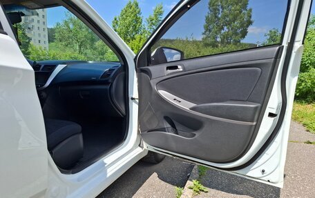 Hyundai Solaris II рестайлинг, 2014 год, 950 000 рублей, 16 фотография