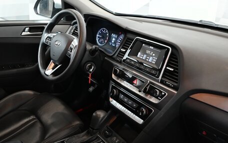 Hyundai Sonata VII, 2018 год, 1 610 000 рублей, 13 фотография