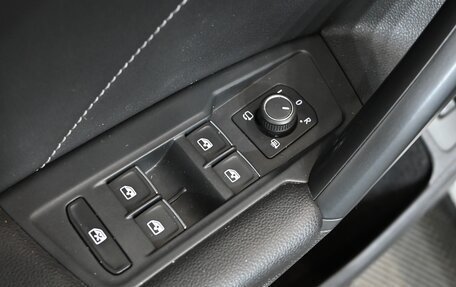 Volkswagen Tiguan II, 2020 год, 4 060 000 рублей, 17 фотография