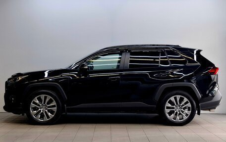 Toyota RAV4, 2022 год, 3 650 000 рублей, 9 фотография
