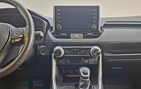 Toyota RAV4, 2022 год, 3 650 000 рублей, 12 фотография