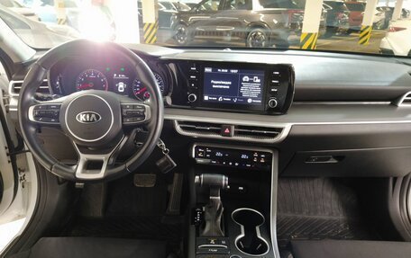 KIA K5, 2021 год, 2 299 000 рублей, 24 фотография