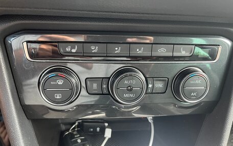 Volkswagen Tiguan II, 2020 год, 3 000 000 рублей, 2 фотография