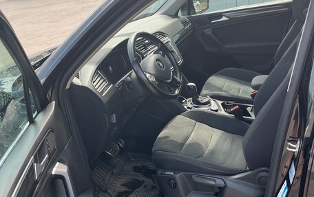 Volkswagen Tiguan II, 2020 год, 3 000 000 рублей, 15 фотография