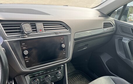 Volkswagen Tiguan II, 2020 год, 3 000 000 рублей, 14 фотография