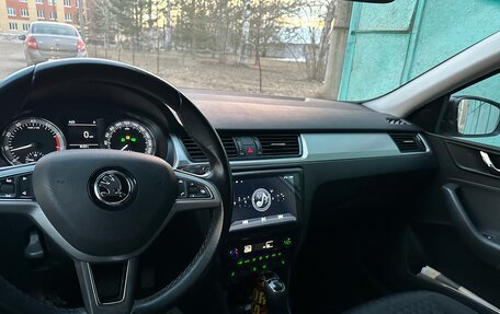 Skoda Rapid I, 2017 год, 1 000 000 рублей, 4 фотография