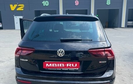 Volkswagen Tiguan II, 2020 год, 3 000 000 рублей, 21 фотография