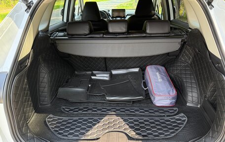 Toyota RAV4, 2021 год, 4 600 000 рублей, 13 фотография