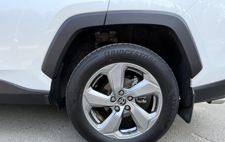 Toyota RAV4, 2021 год, 4 600 000 рублей, 14 фотография