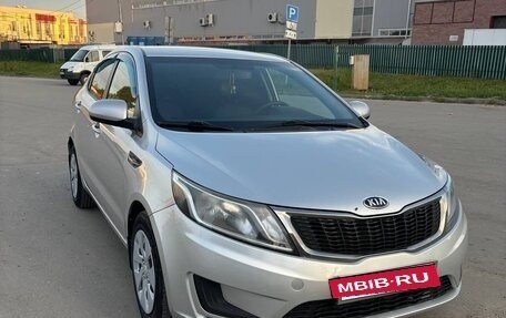 KIA Rio III рестайлинг, 2014 год, 850 000 рублей, 2 фотография