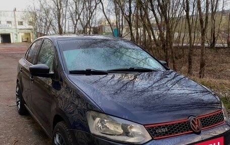 Volkswagen Polo VI (EU Market), 2011 год, 800 000 рублей, 1 фотография