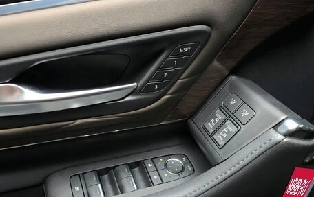 Toyota Alphard, 2024 год, 9 700 000 рублей, 18 фотография