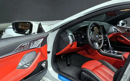 BMW 8 серия, 2022 год, 10 000 000 рублей, 6 фотография