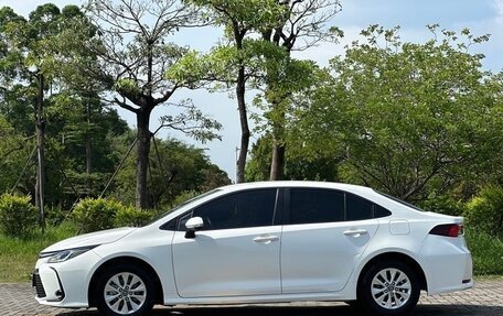Toyota Corolla, 2022 год, 1 250 000 рублей, 4 фотография