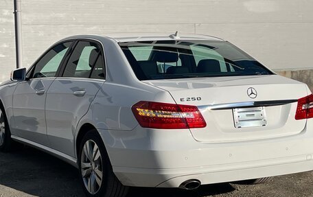 Mercedes-Benz E-Класс, 2012 год, 1 350 000 рублей, 5 фотография