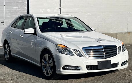 Mercedes-Benz E-Класс, 2012 год, 1 350 000 рублей, 2 фотография