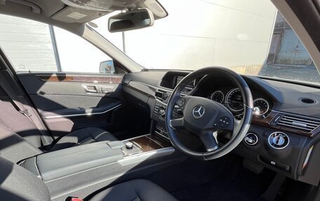 Mercedes-Benz E-Класс, 2012 год, 1 350 000 рублей, 6 фотография