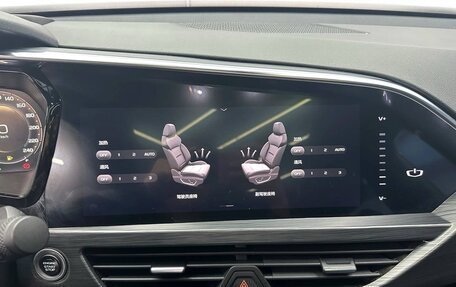 Geely Tugella FY11, 2020 год, 2 370 000 рублей, 8 фотография