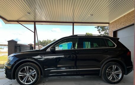 Volkswagen Tiguan II, 2018 год, 2 600 000 рублей, 5 фотография