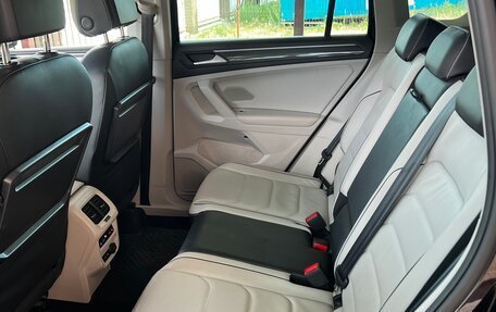 Volkswagen Tiguan II, 2018 год, 2 600 000 рублей, 12 фотография