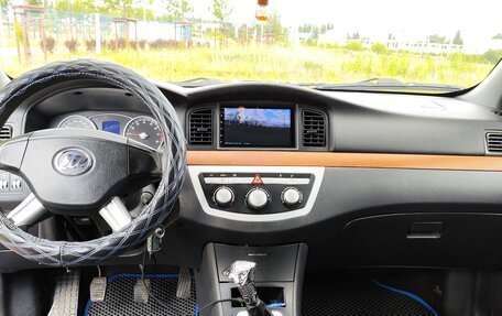 Lifan Solano I (630) рестайлинг, 2011 год, 400 000 рублей, 4 фотография