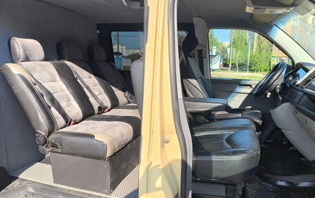 Volkswagen Transporter T6 рестайлинг, 2016 год, 1 900 000 рублей, 11 фотография