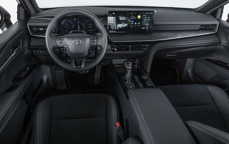 Toyota Camry, 2025 год, 4 299 000 рублей, 9 фотография