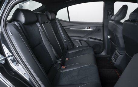 Toyota Camry, 2025 год, 4 299 000 рублей, 10 фотография