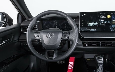 Toyota Camry, 2025 год, 4 299 000 рублей, 15 фотография