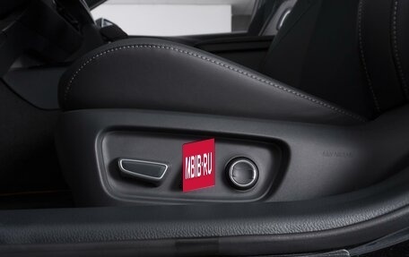 Toyota Camry, 2025 год, 4 299 000 рублей, 30 фотография