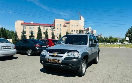 Chevrolet Niva I рестайлинг, 2013 год, 709 000 рублей, 2 фотография