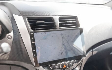 Hyundai Solaris II рестайлинг, 2011 год, 500 000 рублей, 10 фотография