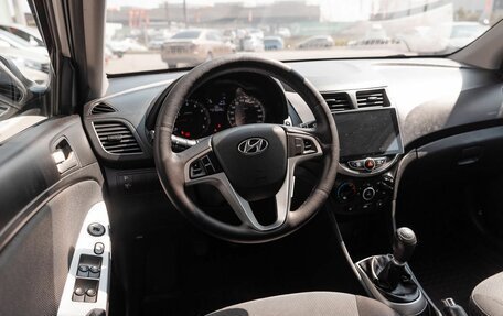 Hyundai Solaris II рестайлинг, 2011 год, 500 000 рублей, 6 фотография