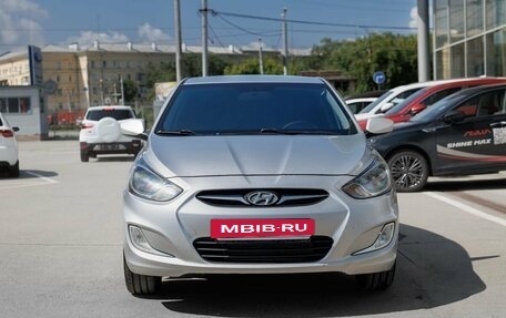Hyundai Solaris II рестайлинг, 2011 год, 500 000 рублей, 15 фотография