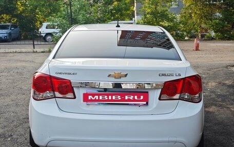 Chevrolet Cruze II, 2011 год, 725 000 рублей, 2 фотография