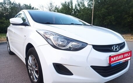 Hyundai Elantra V, 2013 год, 1 080 000 рублей, 3 фотография