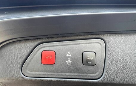 Peugeot 3008 II, 2018 год, 2 230 000 рублей, 7 фотография