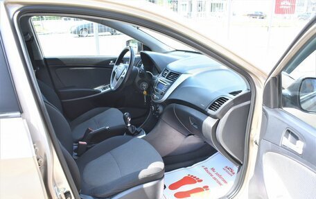 Hyundai Solaris II рестайлинг, 2011 год, 679 000 рублей, 12 фотография
