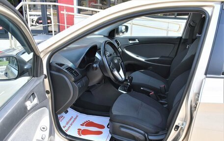 Hyundai Solaris II рестайлинг, 2011 год, 679 000 рублей, 8 фотография