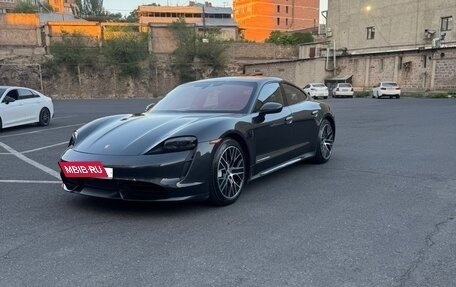 Porsche Taycan I, 2019 год, 7 600 000 рублей, 3 фотография