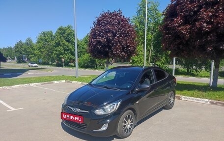 Hyundai Solaris II рестайлинг, 2011 год, 850 000 рублей, 3 фотография