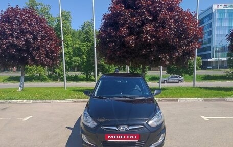 Hyundai Solaris II рестайлинг, 2011 год, 850 000 рублей, 2 фотография