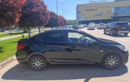Hyundai Solaris II рестайлинг, 2011 год, 850 000 рублей, 4 фотография