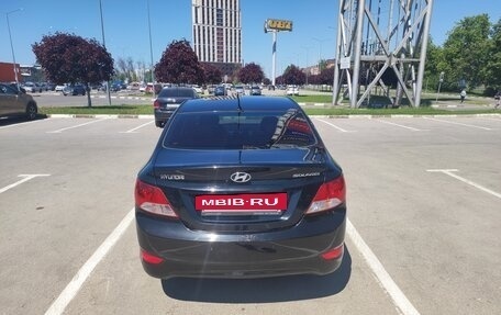Hyundai Solaris II рестайлинг, 2011 год, 850 000 рублей, 6 фотография